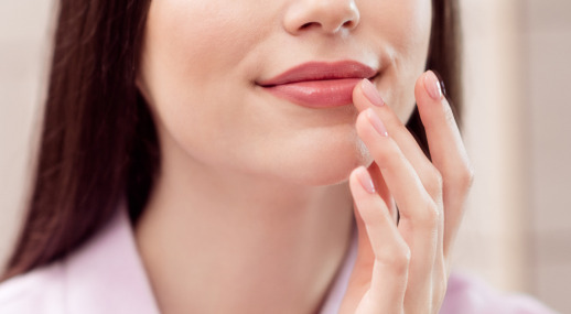 Как ухаживать за губами и правильно увлажнять их